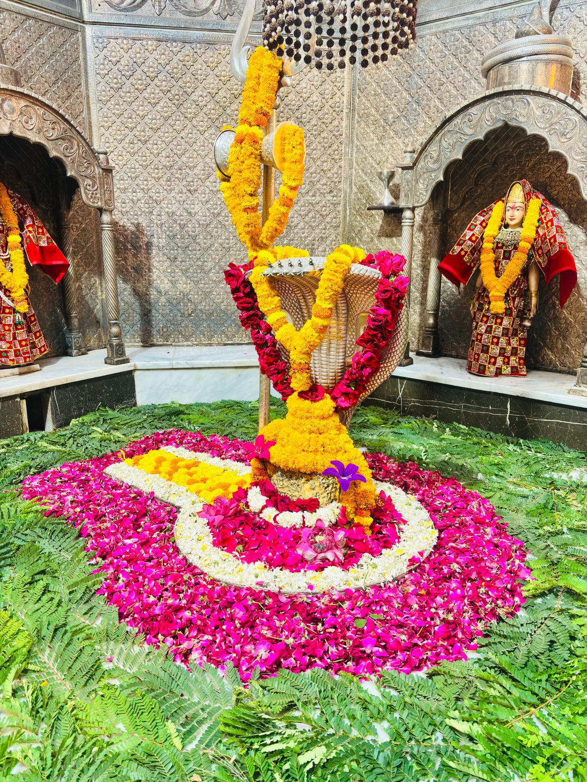 Temple photo gallery image