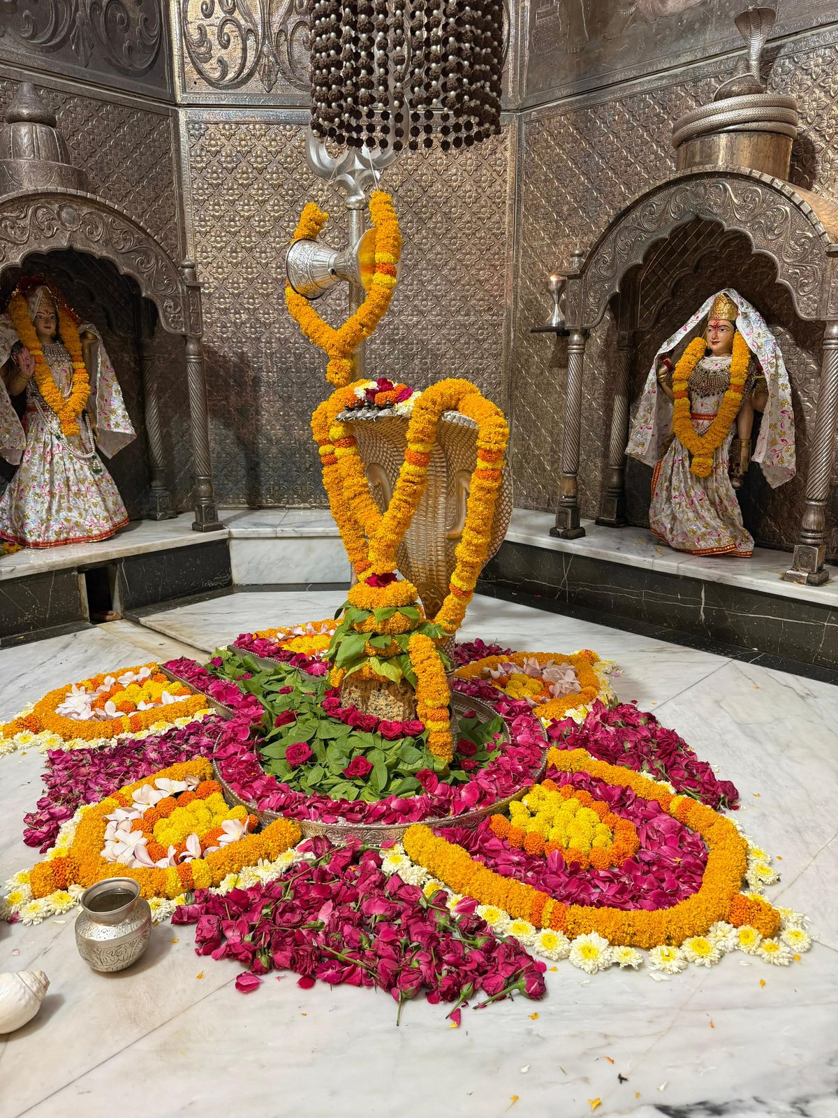 Temple photo gallery image