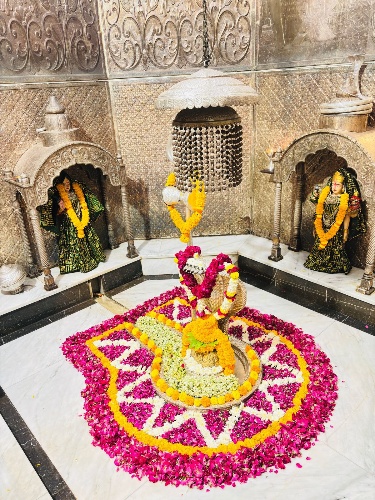 Temple photo gallery image