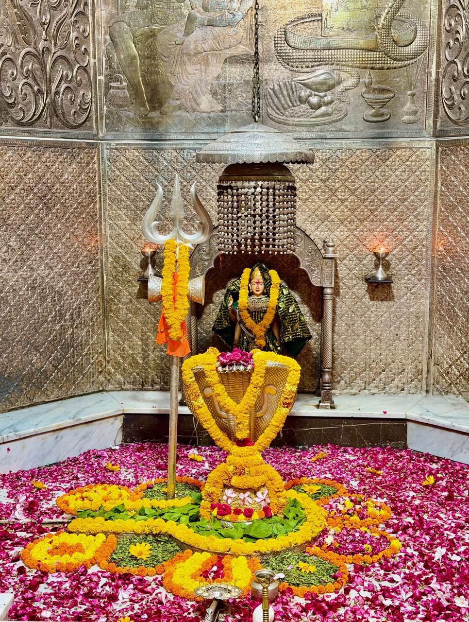 Temple photo gallery image